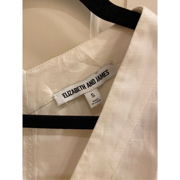 Elizabeth & James
Gabby Deep V-Neck Ruched Top, Ivory - Picture 4 of 7